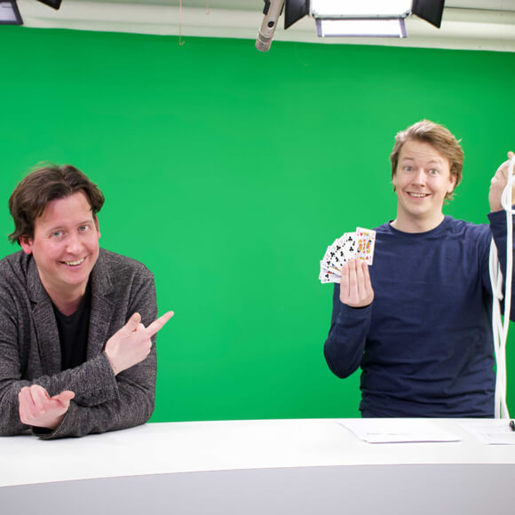 Steven Kazan te gast als spreker in de webinarstudio van SkillsTown